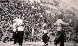 1943年，馬可為賀敬之詩《南泥灣》譜曲