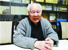 【李國文】	王　雪丨《得法而努力地耕耘——一篇手稿檔案中的李國文》；	席思宇丨《“作家是屬于他那個時代的”》。
