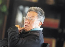 【王　蒙】	溫奉橋丨《王蒙：共和國文學(xué)之子》；	謝尚發(fā)丨《1980年代初王蒙和他的四篇小說》。