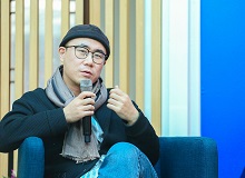 石一楓：徐坤的寫作沒(méi)有“標(biāo)準(zhǔn)答案”　　我特別佩服徐坤老師的一點(diǎn)是，她這么多年都在寫沒(méi)有標(biāo)準(zhǔn)答案的作品……[詳細(xì)]