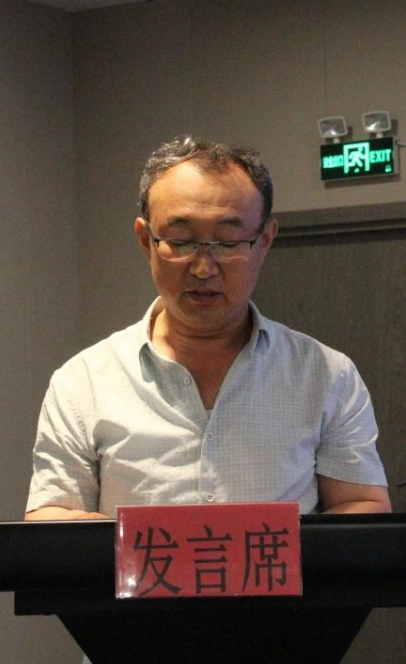 內(nèi)蒙古翻譯家協(xié)會理事、新文藝群體代表席·照日格圖