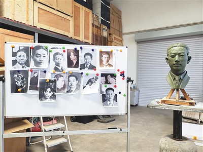 “梅蘭芳孿生數(shù)字人”建模用到的梅蘭芳照片與雕塑；