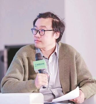 劉紹禹，1986年生，影評人。兼寫文化觀察及音樂人采訪、人物紀實故事
