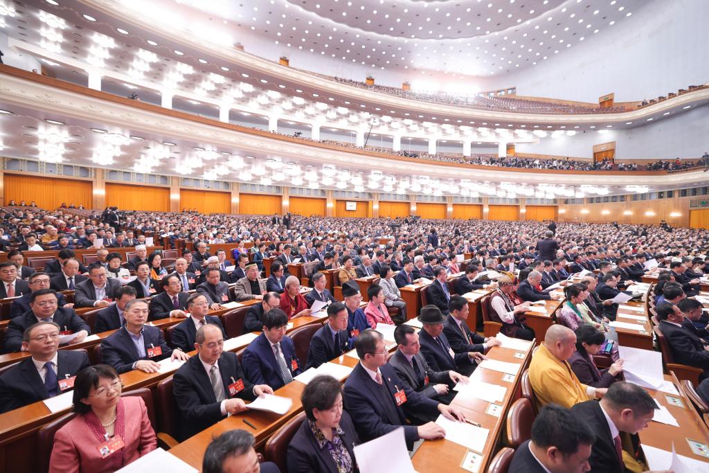 3月10日，中國人民政治協(xié)商會議第十四屆全國委員會第二次會議在北京人民大會堂舉行閉幕會。新華社記者 邢廣利 攝