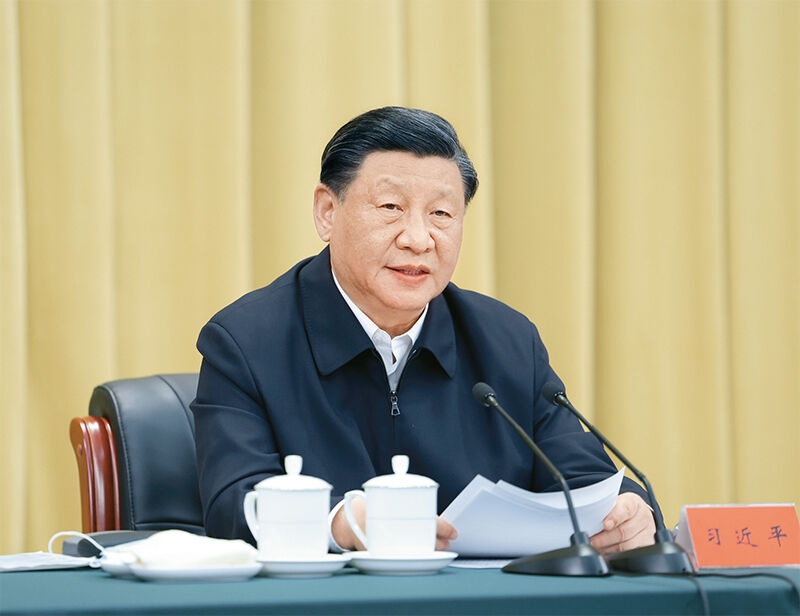 2023年6月2日，中共中央總書記、國(guó)家主席、中央軍委主席習(xí)近平在北京出席文化傳承發(fā)展座談會(huì)并發(fā)表重要講話。 新華社記者 鞠鵬/攝