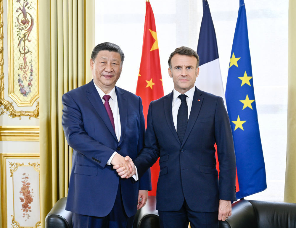 當?shù)貢r間5月6日下午，國家主席習近平在巴黎愛麗舍宮同法國總統(tǒng)馬克龍舉行會談。新華社記者 殷博古 攝