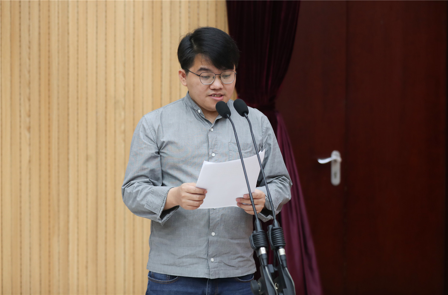 學(xué)員代表何榮、朗嘎扎西、林為攀在結(jié)業(yè)典禮上先后發(fā)言
