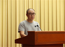 石一楓：文眼、文心、文采　　有了文眼、文心和文采，則會讓一個作家永遠保持青年寫作的活力。祝年輕的朋友永遠年輕，在文學(xué)攀登之路上的創(chuàng)新精神年輕……[詳細]