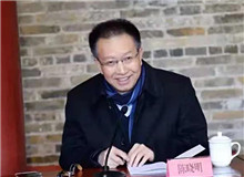 陳曉明：一部“險象環(huán)生”與“從容不迫”并存的小說小說有一種故事的曲折傳奇、峰回路轉(zhuǎn)…… [詳細(xì)]