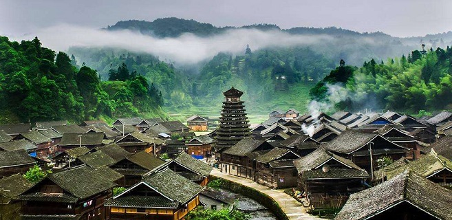 走向光，成為光——略談郭喬的小說集《倒帶》