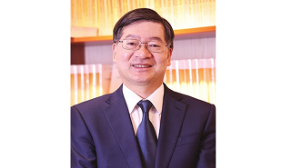 全國(guó)政協(xié)委員，中國(guó)社會(huì)科學(xué)出版社黨委書記、社長(zhǎng)趙劍英