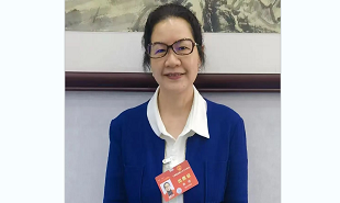 全國(guó)人大代表、重慶市作協(xié)原主席冉冉