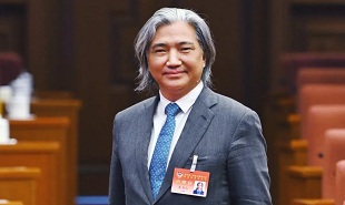 全國(guó)政協(xié)副秘書長(zhǎng)、民盟中央副主席、中國(guó)美術(shù)館館長(zhǎng)吳為山