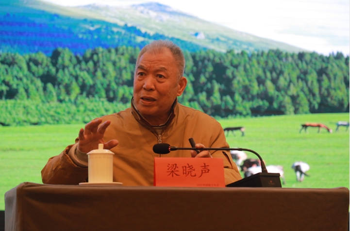 茅盾文學獎獲得者梁曉聲講課現(xiàn)場