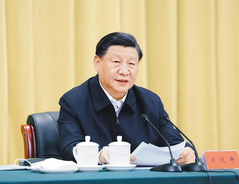 2023年6月2日，中共中央總書(shū)記、國(guó)家主席、中央軍委主席習(xí)近平在北京出席文化傳承發(fā)展座談會(huì)并發(fā)表重要講話。 新華社記者 鞠鵬/攝