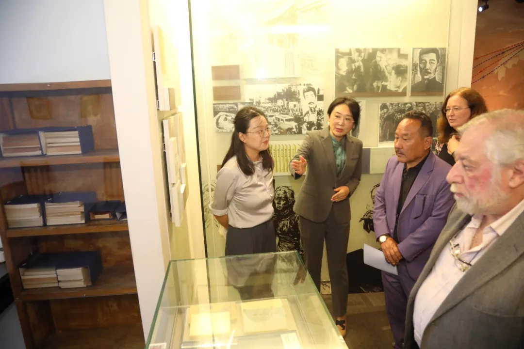 參觀中國現(xiàn)代文學館常設展