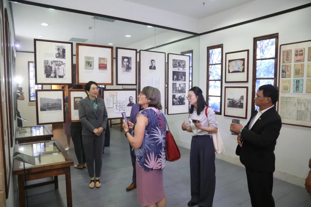 參觀中國現(xiàn)代文學館常設展